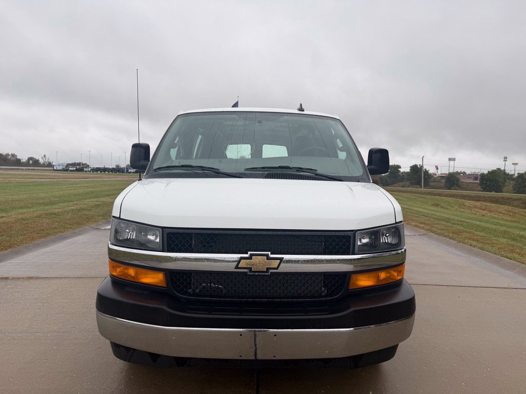 Used 2025 Chevrolet Express 2500 w/ Driver Convenience Package RWD image 10