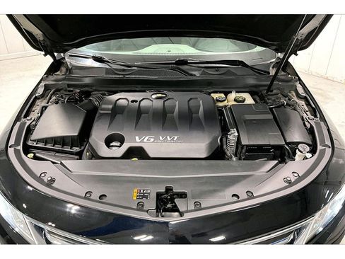 Used 2016 Chevrolet Impala LTZ FWD image 11