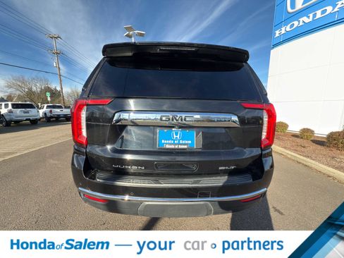 Used 2021 GMC Yukon SLT w/ SLT Premium Package image 5