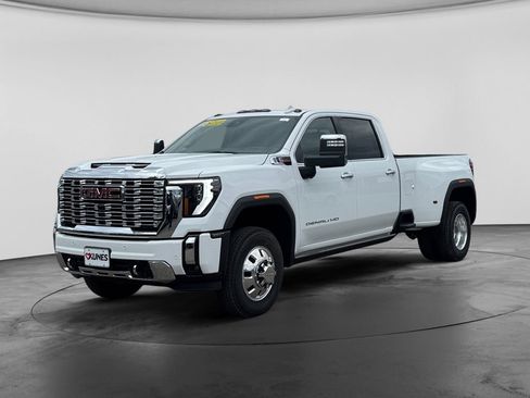 New 2026 GMC Sierra 3500 Denali w/ Denali Reserve Package AWD/4WD image 3