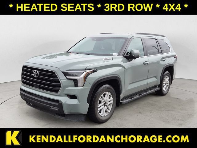 Used 2025 Toyota Sequoia SR5 w/ SR5 Premium Package AWD/4WD image 1