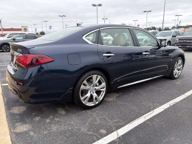 Used 2016 INFINITI Q70 L 3.7 RWD image 3