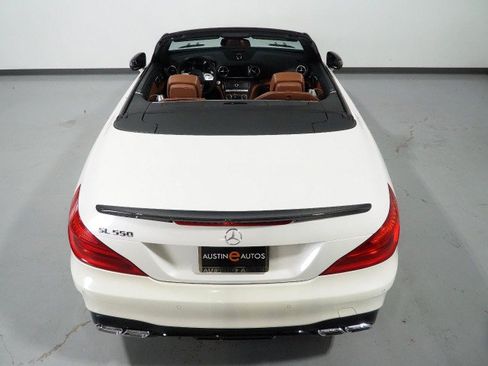 Used 2017 Mercedes-Benz SL 550 image 11