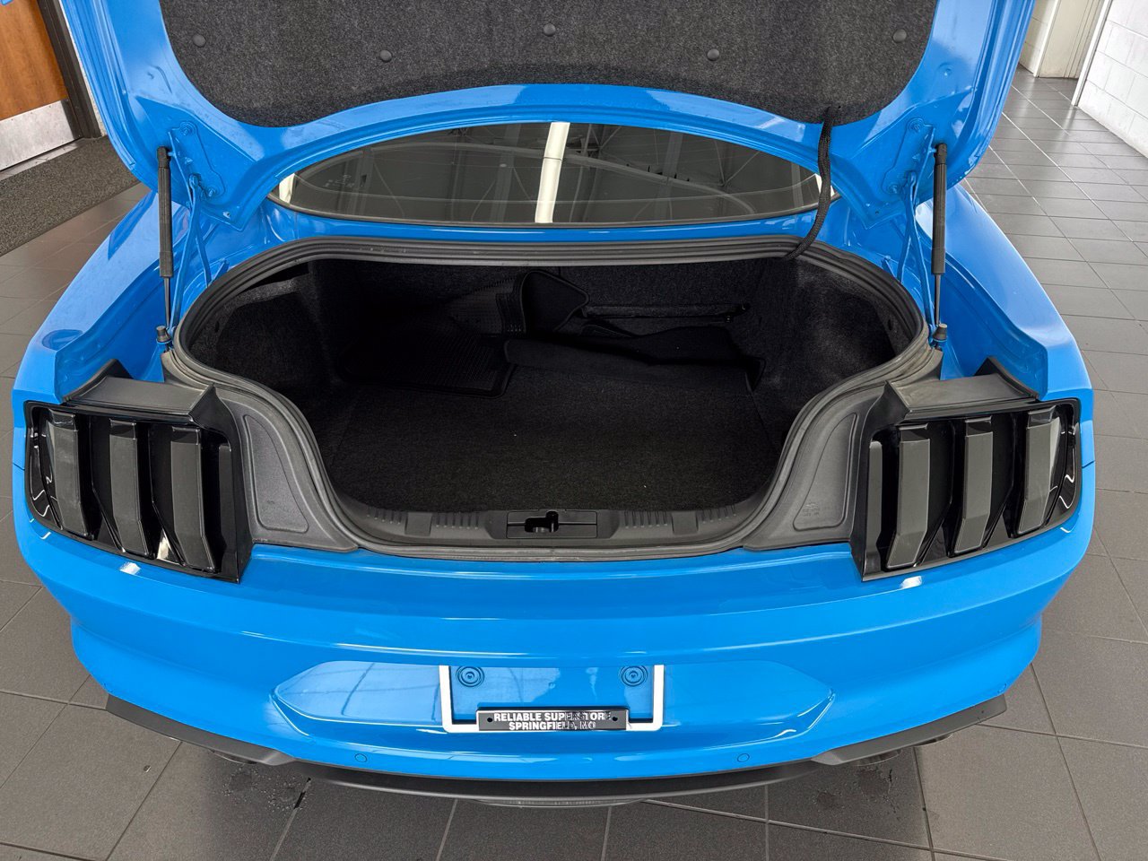 Used 2023 Ford Mustang GT Premium RWD image 9