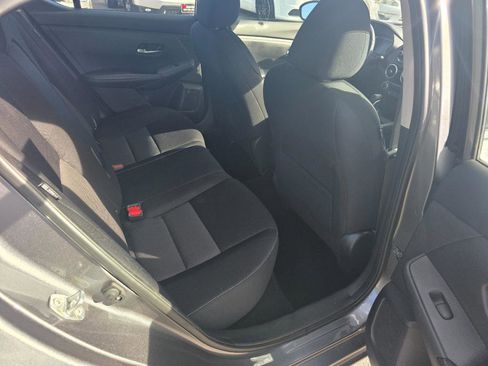 Used 2022 Nissan Sentra SV image 12