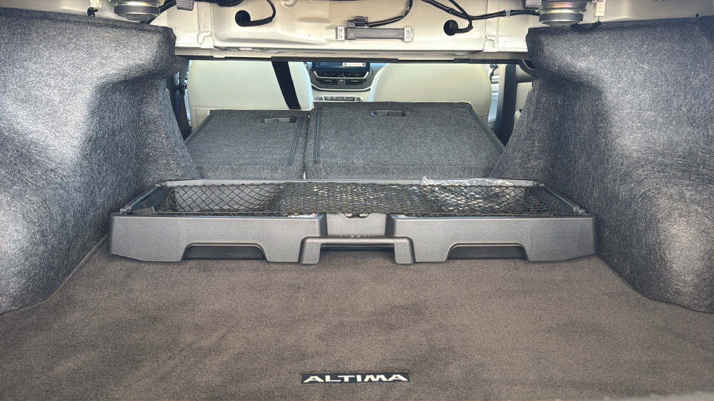 Certified 2023 Nissan Altima 2.5 SV w/ SV Premium Package AWD/4WD image 9