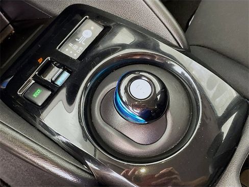 Used 2021 Nissan Leaf SV image 19