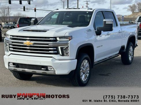 Used 2022 Chevrolet Silverado 3500 High Country w/ Technology Package image 3