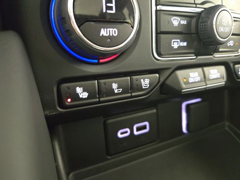 Certified 2024 Chevrolet Tahoe High Country image 28