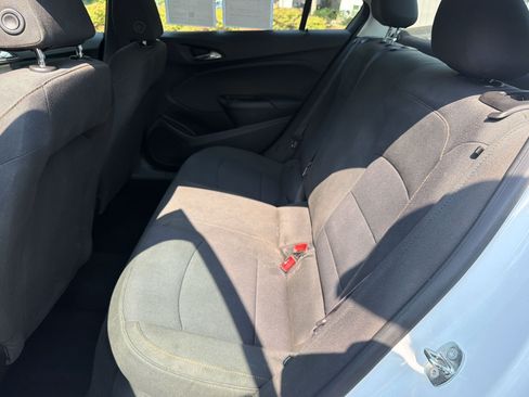Used 2016 Chevrolet Cruze LS FWD image 24