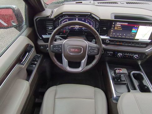 Used 2023 GMC Sierra 1500 SLT w/ SLT Premium Package AWD/4WD image 16