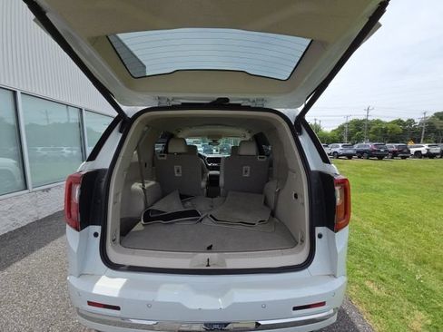 Used 2023 GMC Acadia Denali AWD/4WD image 15