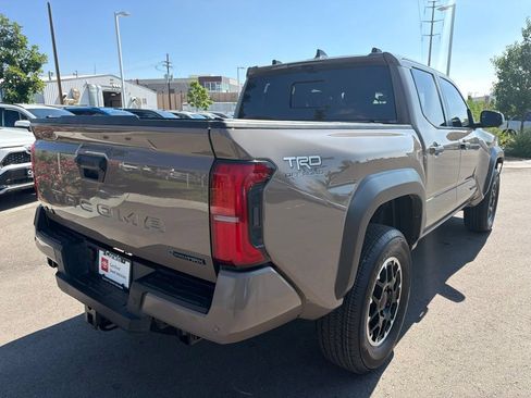 Used 2026 Toyota Tacoma TRD Off-Road w/ TRD Off Road Premium Package AWD/4WD image 8