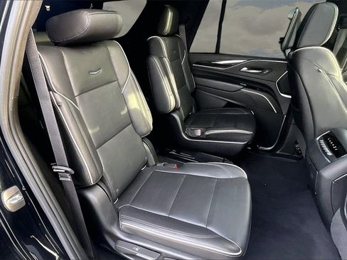 Certified 2021 Cadillac Escalade Sport image 24