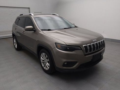 Used 2019 Jeep Cherokee Latitude w/ Popular Appearance Group image 13