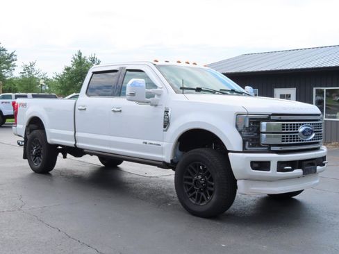 Used 2017 Ford F350 Platinum w/ Platinum Ultimate Package AWD/4WD image 8