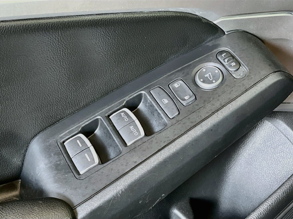 Used 2025 Acura Integra FWD image 17