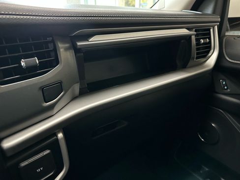Certified 2024 Ford Expedition XLT RWD image 47