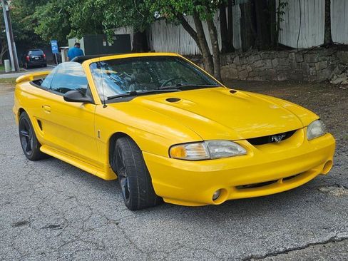 Used 1998 Ford Mustang Cobra RWD image 15