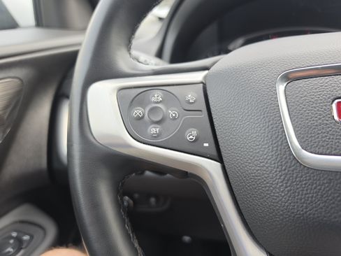 Used 2024 GMC Terrain SLT AWD/4WD image 20