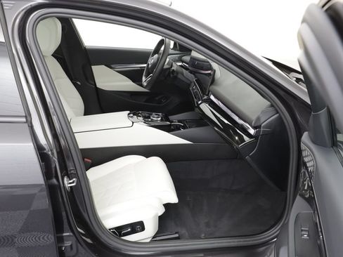 Used 2024 BMW i5 M60 w/ Executive Package AWD/4WD image 21