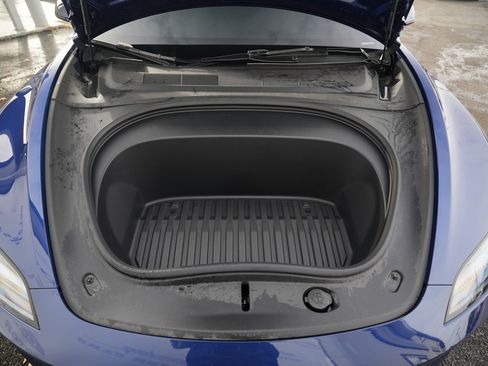 Used 2025 Tesla Model 3 Long Range image 17