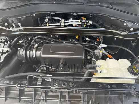 Used 2022 Ford Explorer Limited w/ Limited Technology Package image 33