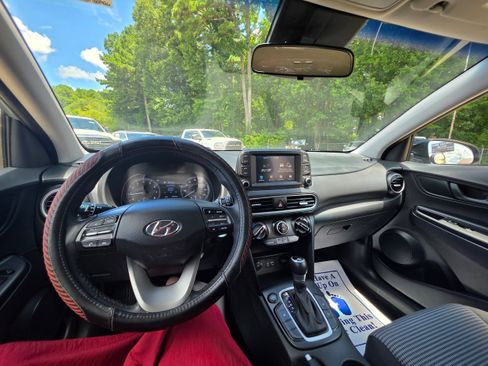 Used 2020 Hyundai Kona SEL FWD image 17