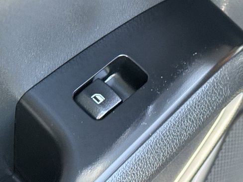 Used 2024 Kia Soul LX w/ LX Technology Package image 29