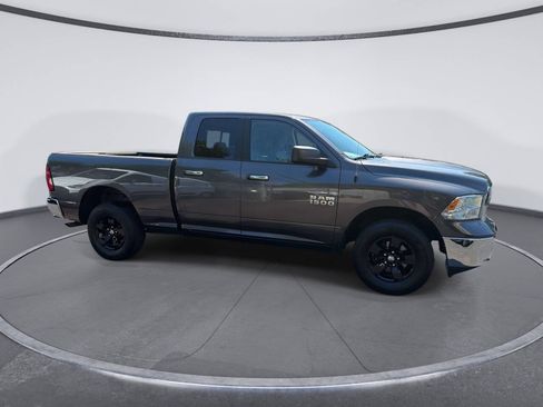 Used 2015 RAM 1500 Classic SLT AWD/4WD image 6