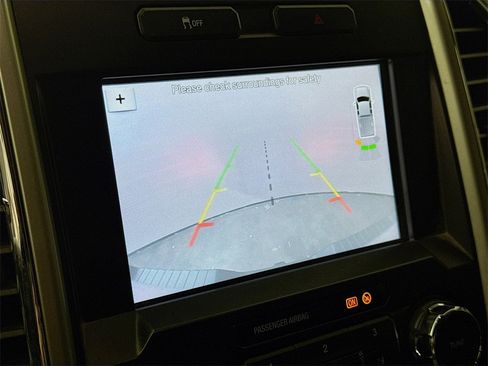 Used 2018 Ford F250 Lariat w/ Lariat Value Package image 14