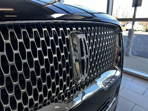 Certified 2024 Lincoln Navigator Reserve image 9