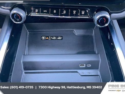 Used 2025 Chevrolet Tahoe LT image 23