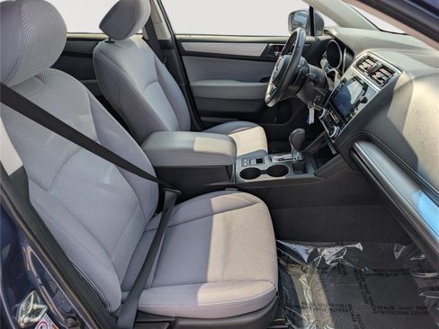 Used 2019 Subaru Outback 2.5i Premium AWD/4WD image 12