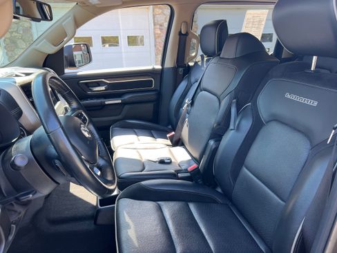 Used 2020 RAM 1500 Laramie AWD/4WD image 12
