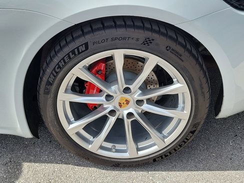 Certified 2019 Porsche 718 Cayman S RWD image 11
