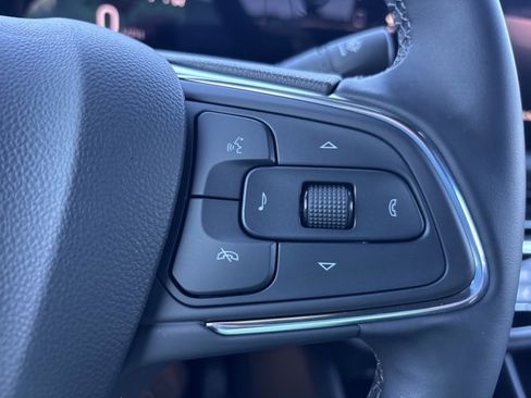 Used 2025 Buick Envista Avenir image 28