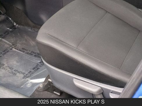 Used 2025 Nissan Kicks Play S FWD image 15