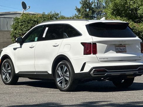 Used 2023 Kia Sorento SX Prestige w/ Panoramic Sunroof Package AWD/4WD image 5