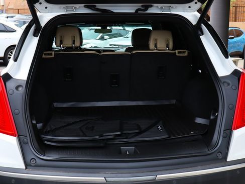 Used 2019 Cadillac XT5 FWD image 24