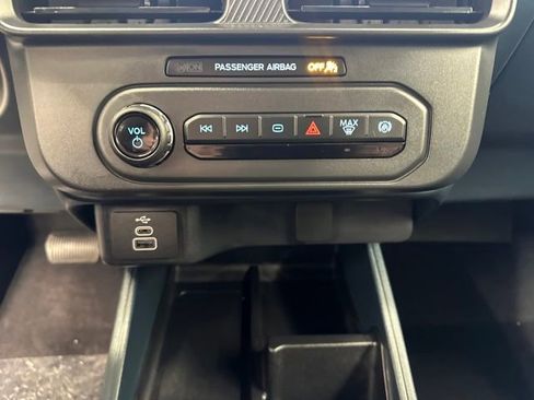 New 2026 Ford Maverick XL w/ Equipment Group 101A AWD/4WD image 28