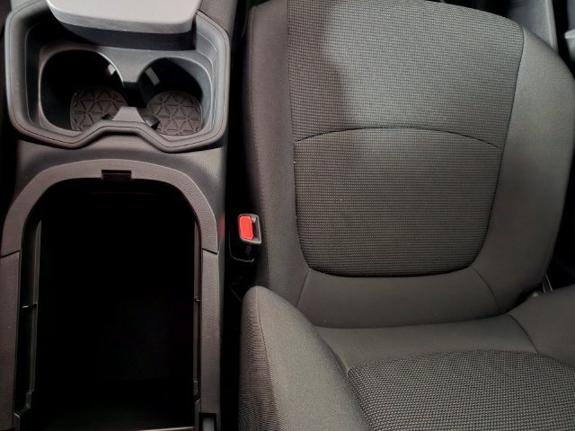 Certified 2021 Toyota RAV4 LE AWD/4WD image 28