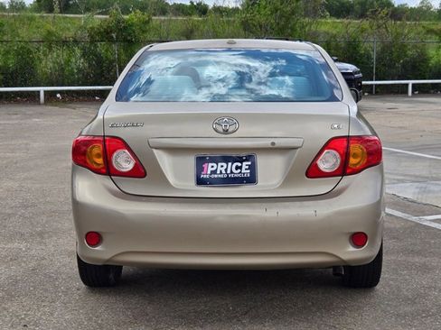 Used 2010 Toyota Corolla LE FWD image 6