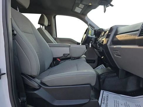 Used 2021 Ford F250 XL w/ Power Equipment Group AWD/4WD image 18