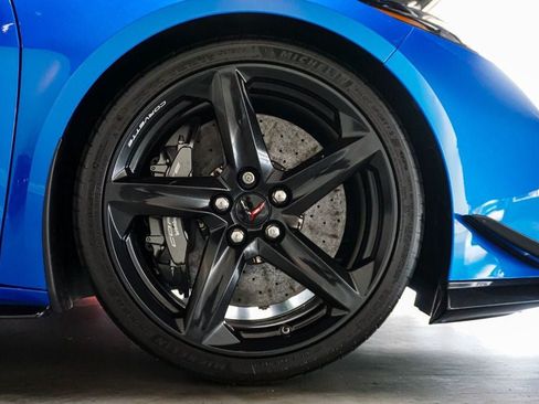 Used 2025 Chevrolet Corvette Z06 w/ Z07 Performance Package RWD image 48