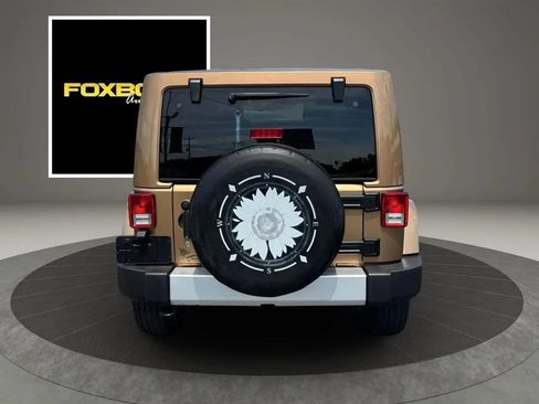 Used 2015 Jeep Wrangler Unlimited Sahara w/ Dual Top Group AWD/4WD image 6