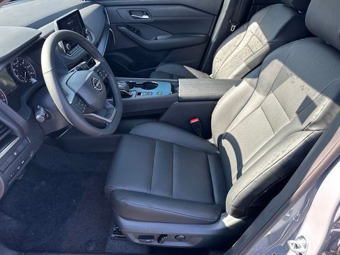 New 2026 Nissan Rogue SV image 9