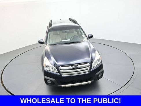 Used 2013 Subaru Outback 3.6R Limited w/ Moonroof Pkg AWD/4WD image 36