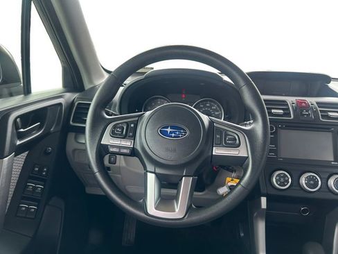 Used 2018 Subaru Forester 2.5i w/ Alloy Wheel Package image 13