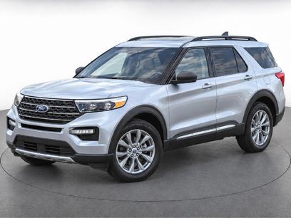 Certified 2023 Ford Explorer XLT w/ Equipment Group 202A